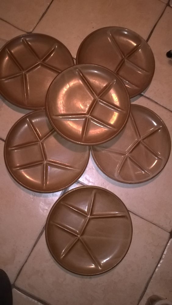 6 assi�ttes en gr�s 8 Nieul-sur-Mer (17)