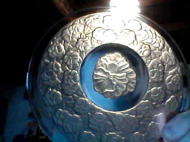 SIX ASSIETTES ET UN PLAT � Dessert style  Lalique  verre
100 Delettes (62)