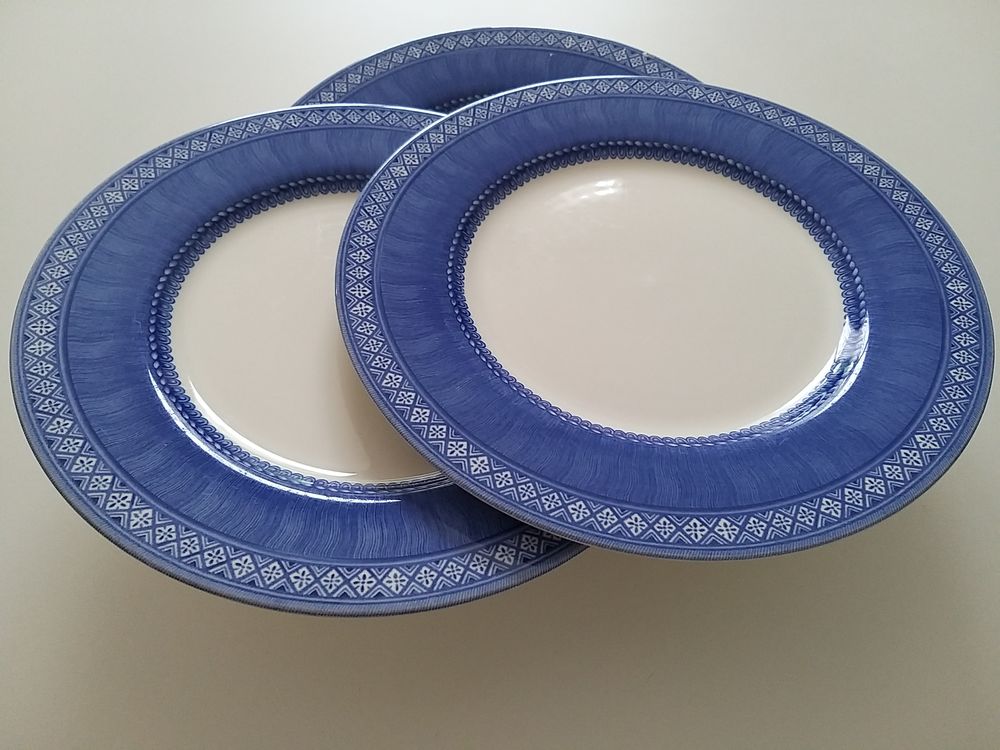 Lot 6 assiettes plates 12 Loupian (34)