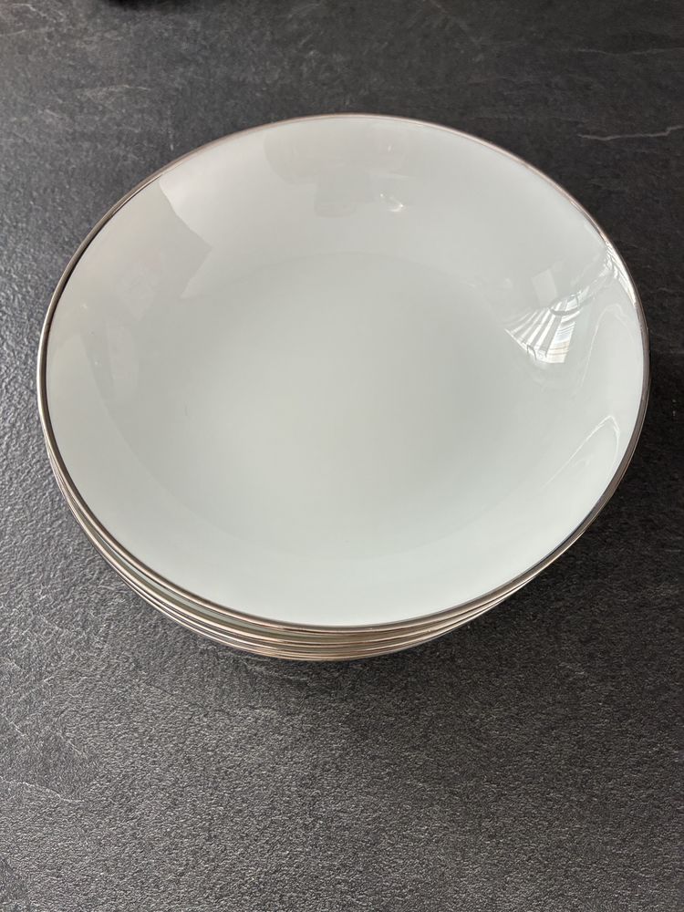 assiettes porcelaine Cristal Bernardaud 180 Esvres (37)
