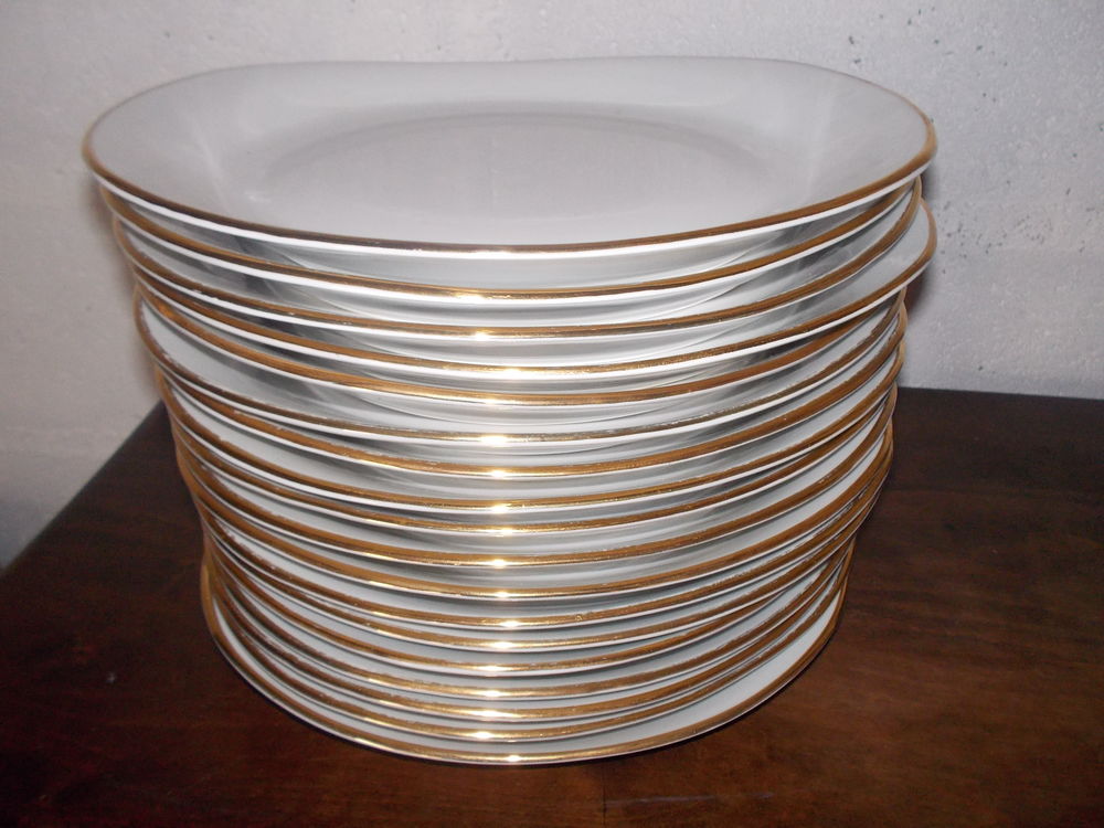 Assiettes de Pr�sentation Porcelaine fine 35 Vierzon (18)