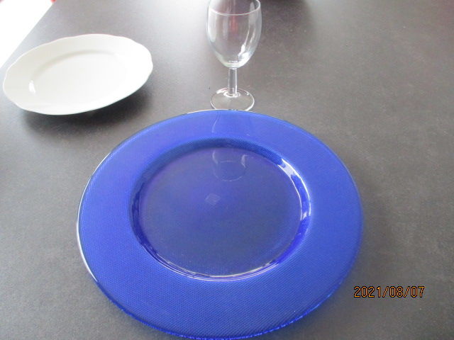 Assiettes de pr�sentation 72 Castres (81)