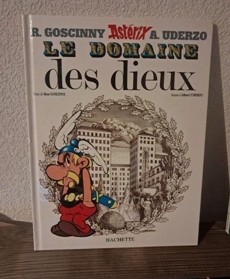 BD Ast�rix Le Domaine des Dieux 6 Marseille 10 (13)