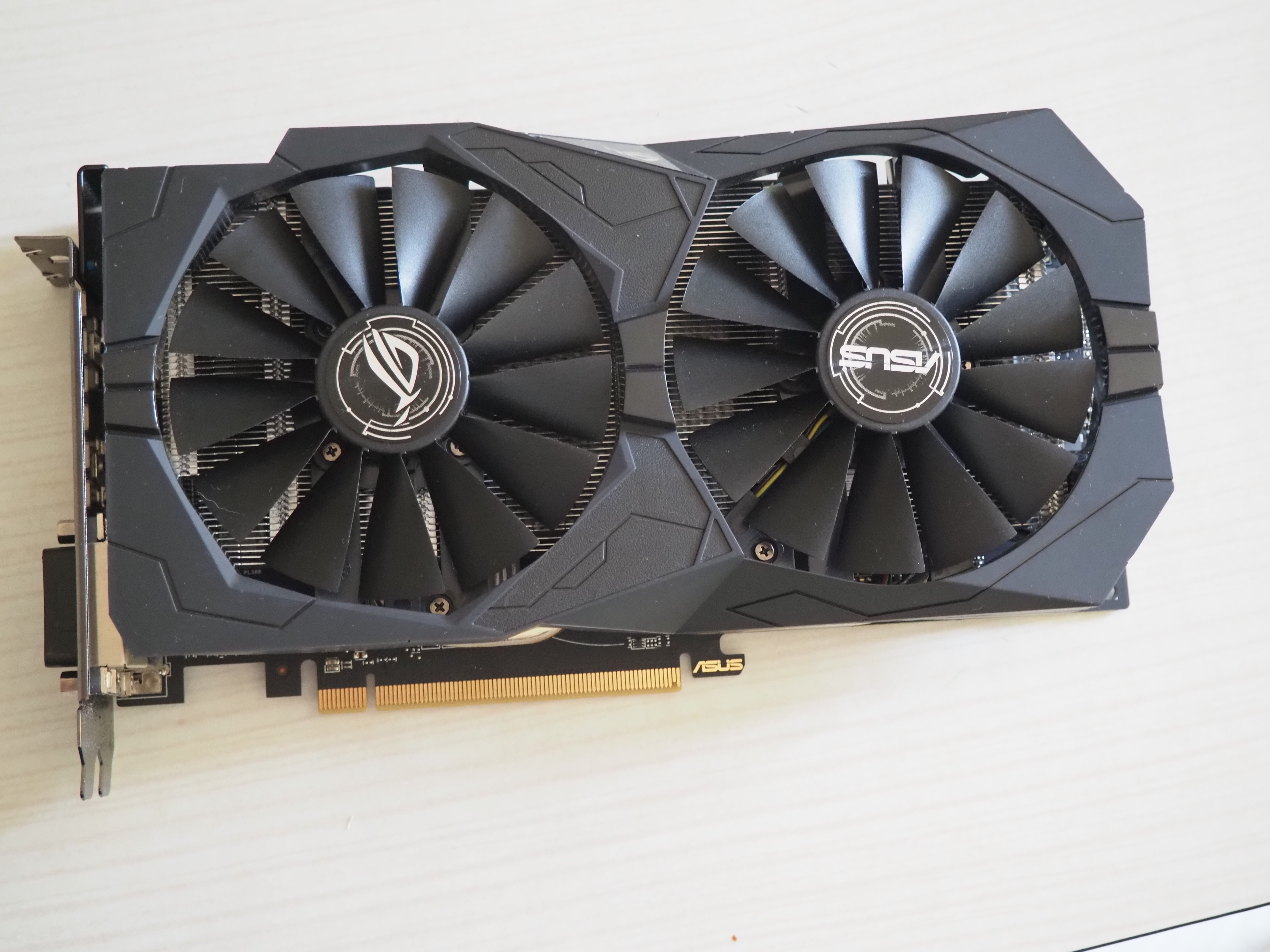 Rx 570 ASUS 170 Blanzat (63)