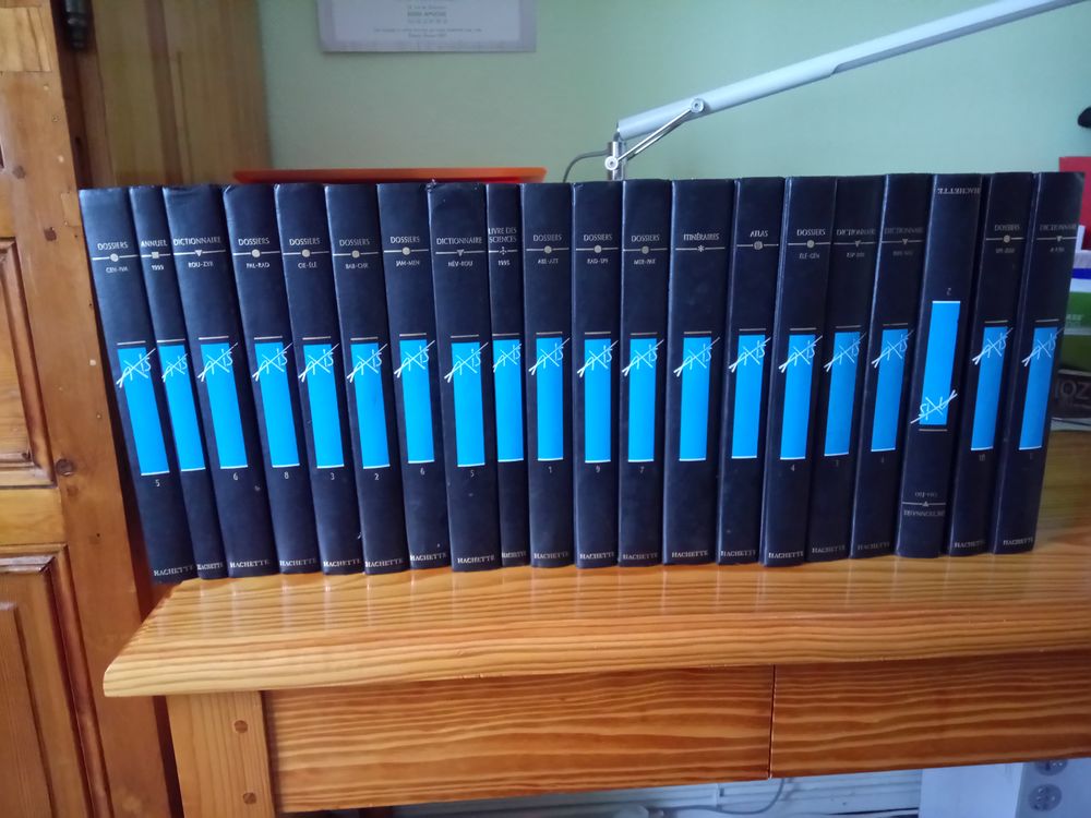 atlas hachette 20 volumes 35 Amiens (80)