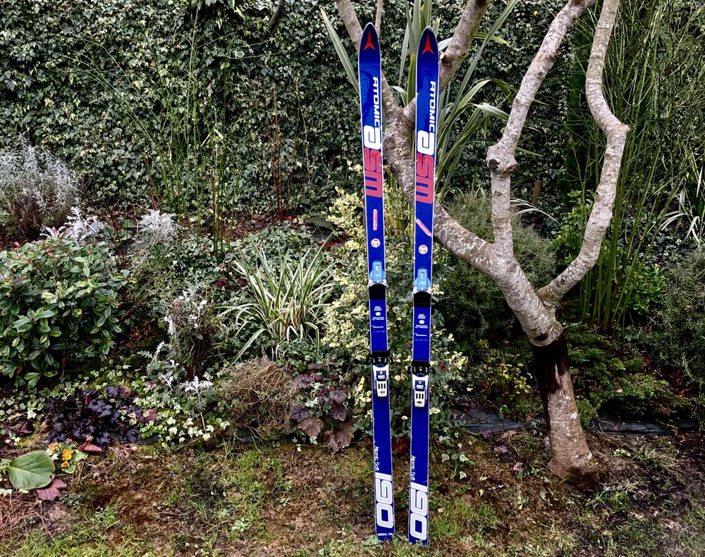 Ski Atomic  ; 1,90 m 14 L'Isle-Jourdain (32)