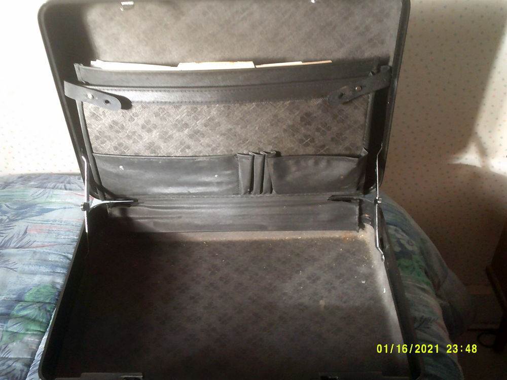 Attach� case 15 Saint-Laurent-de-la-Pr�e (17)