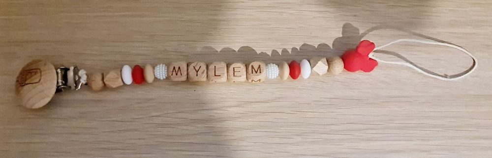 ATTACHE TETINE DIVERS MODELES FILLE/GARCON 10 Rosny-sous-Bois (93)