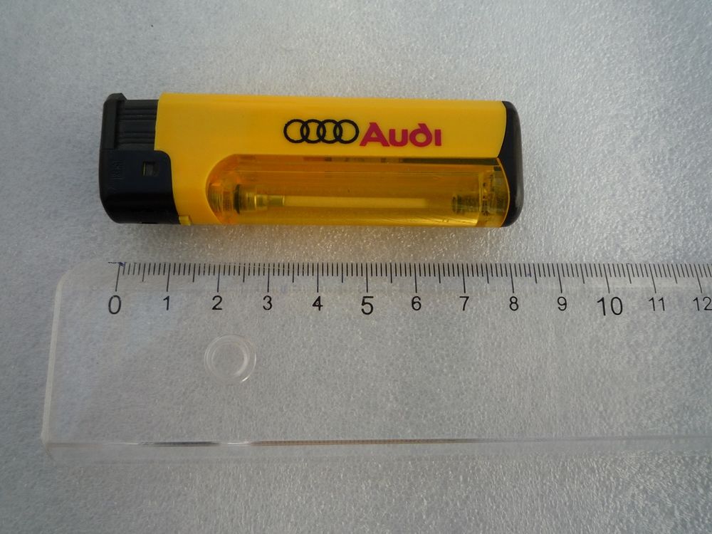 AUDI - Briquet publicitaire 5 Paris 13 (75)