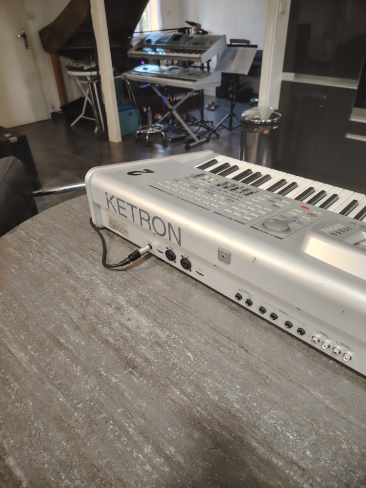 Audya ketron 76 notes 1000 Besan�on (25)