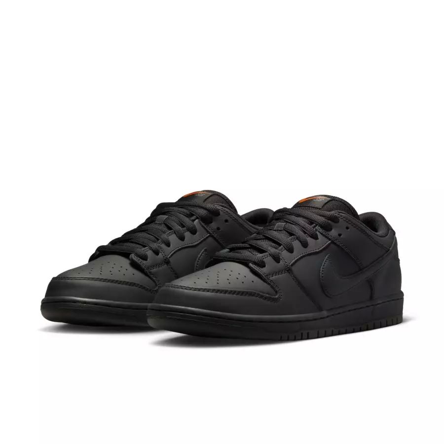 Authentique NIKE Dunk Low SB triple black 150 Bar-le-Duc (55)