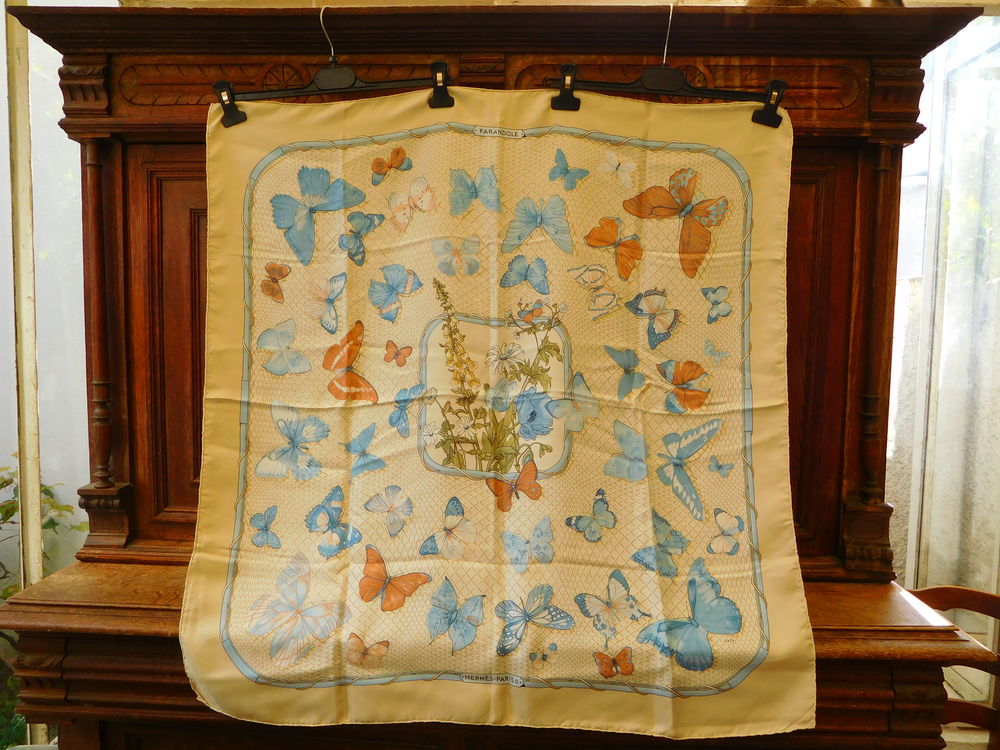 Authentique et v�ritable carr� Herm�s en soie sign� 170 Vitry-sur-Seine (94)