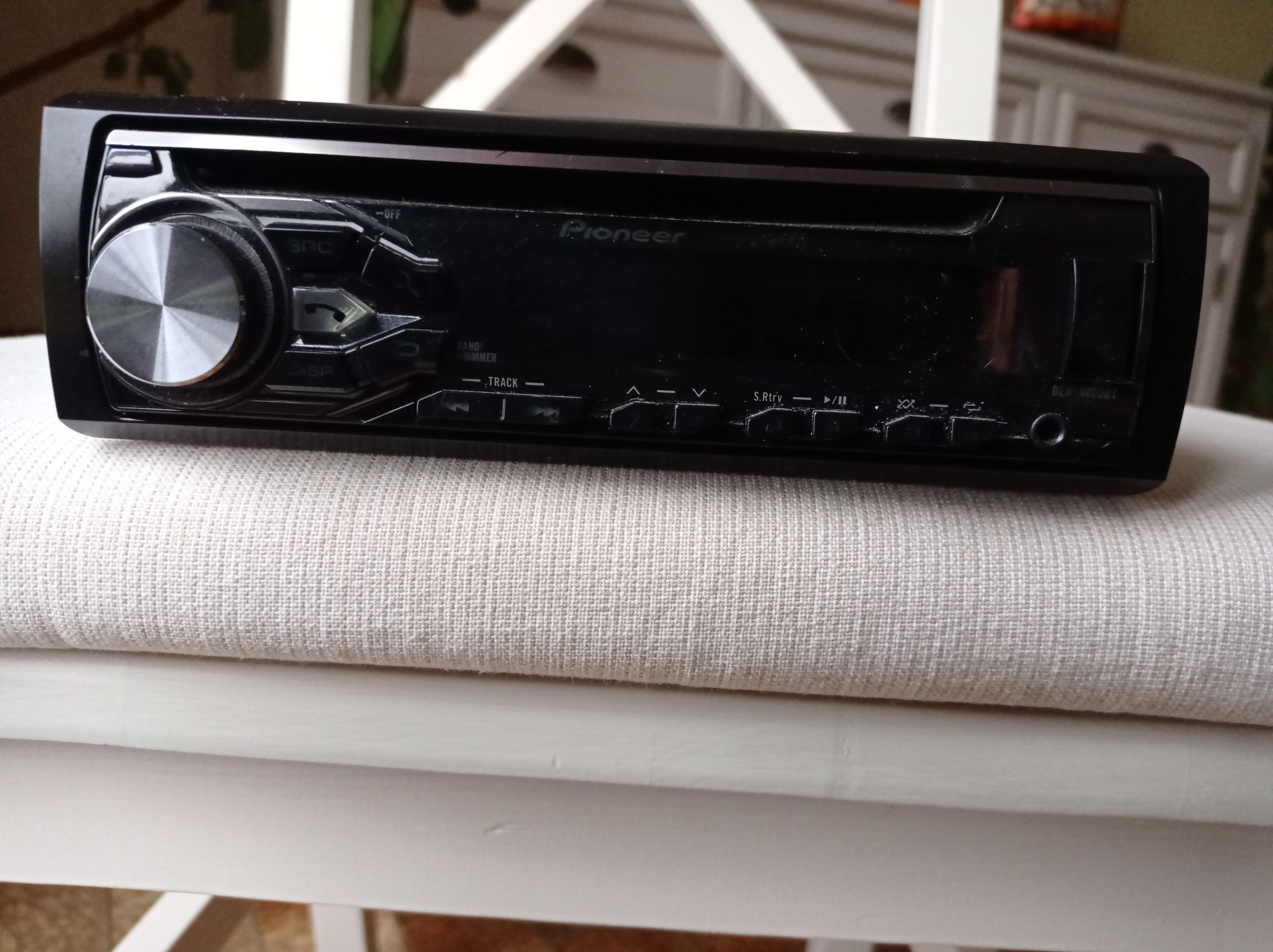 AUTO RADIO PIONNER
50 Illiers-Combray (28)