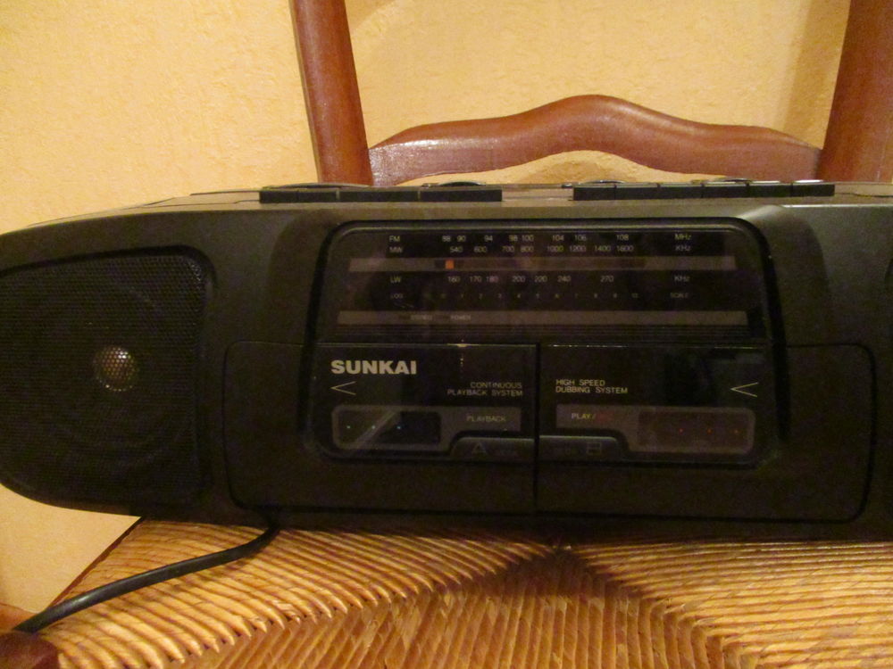 Auto radio SUNKAI RCS 5600 ann�e 1980 0 M�rignies (59)