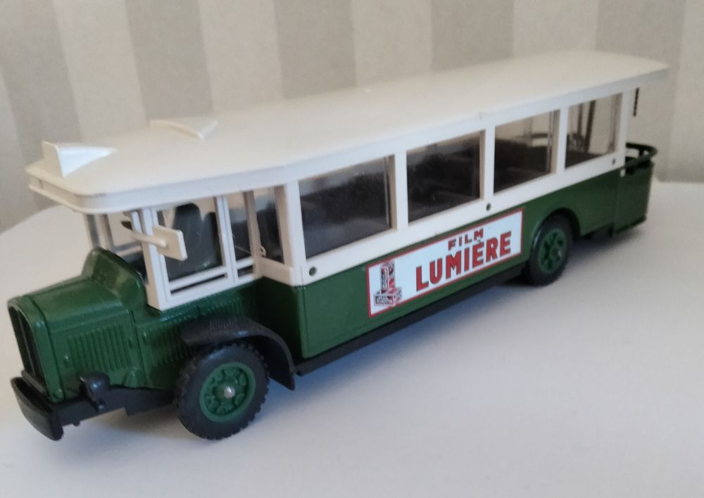 Autobus tn6c. 1/50e. Solido. 30 Vierzon (18)