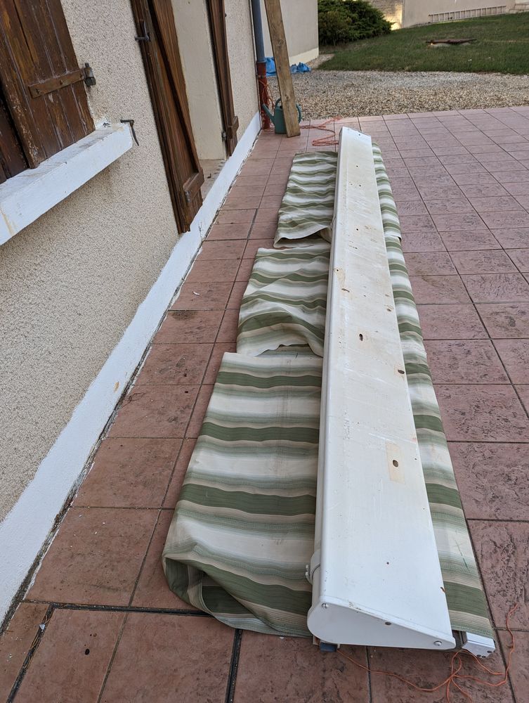 AUVENT DE TERRASSE 0 Cusey (52)