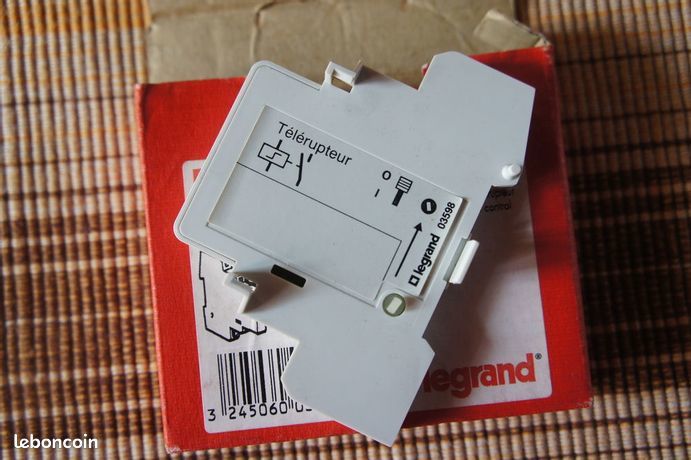 AUXILIAIRE DE COMMANDE TELERUPTEUR LEGRAND 6 Chaumont (52)