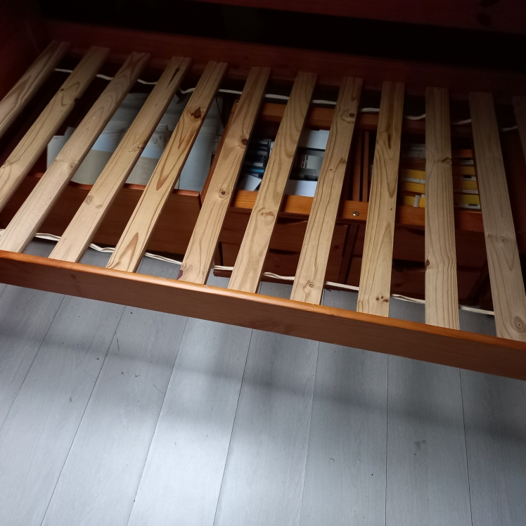 Lit avec matelas, couettes et housses 0 Mantes-la-Jolie (78)