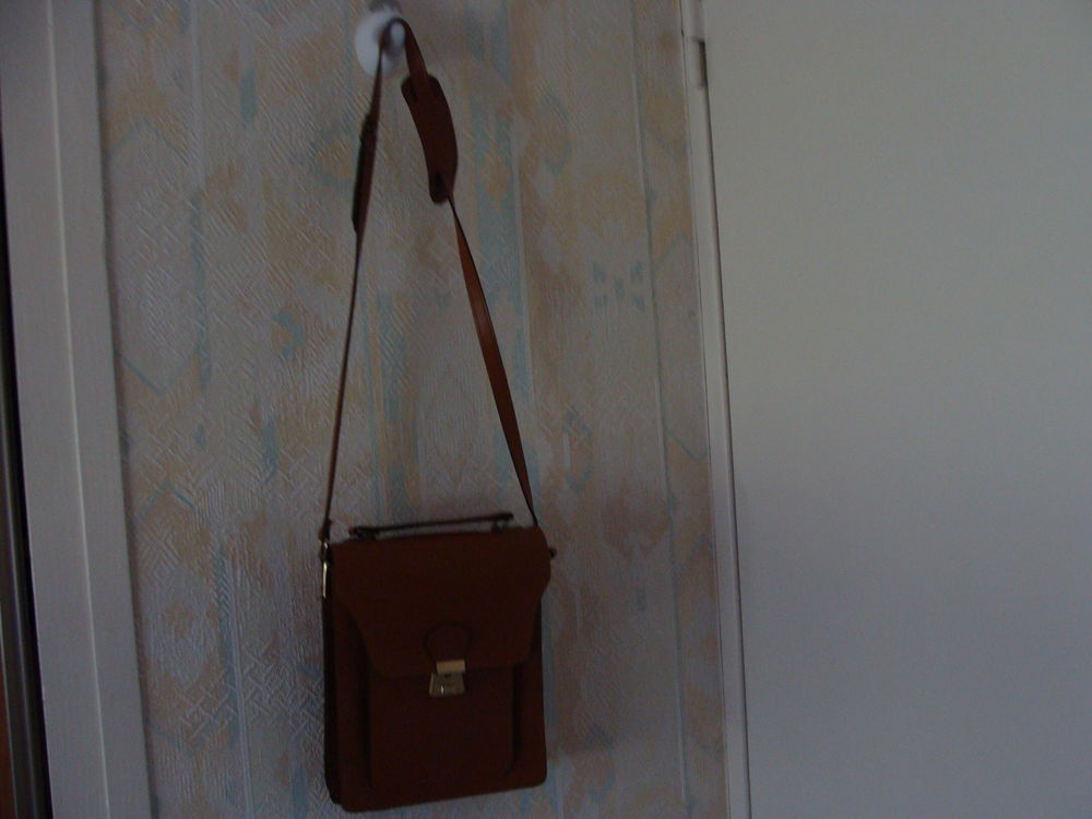sac   avec  plusieurs pochette 5 Foug (54)