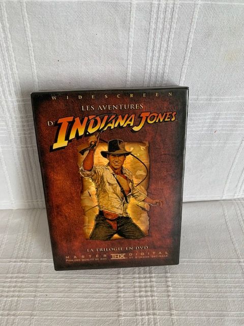 *F03 	
Les Aventures d'Indiana Jones	Trilogie 15 Marseille 6 (13)