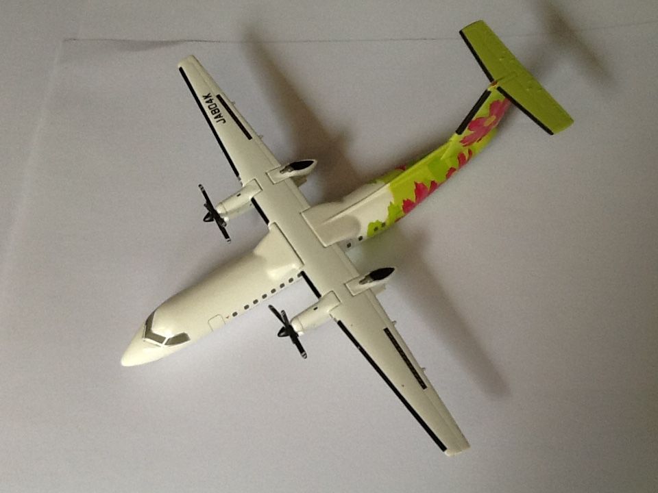 Avion Modele r�duit A-net DHC8-300 Rare �chelle 1/200 49 Saint-Denis (97)