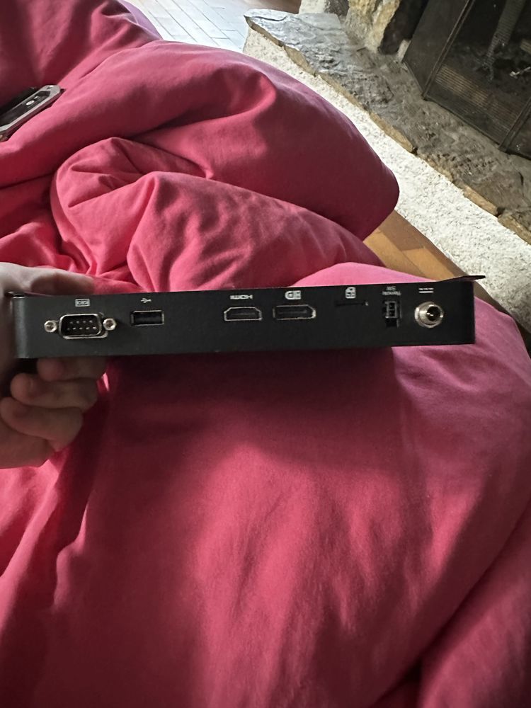 Axiomtek DSP501-527-4305UE �  Lecteur d'affichage num�rique industriel 4K 150 Grenoble (38)