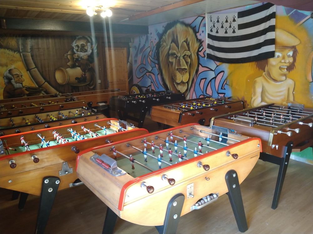 baby foot Bonzini  , Babyfoot Petiot 1890 Maure-de-Bretagne (35)