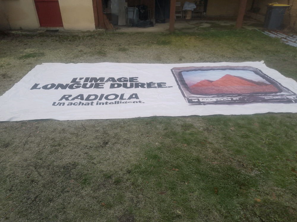 B�che publicitaire radiola en bon �tat 120 Iffendic (35)