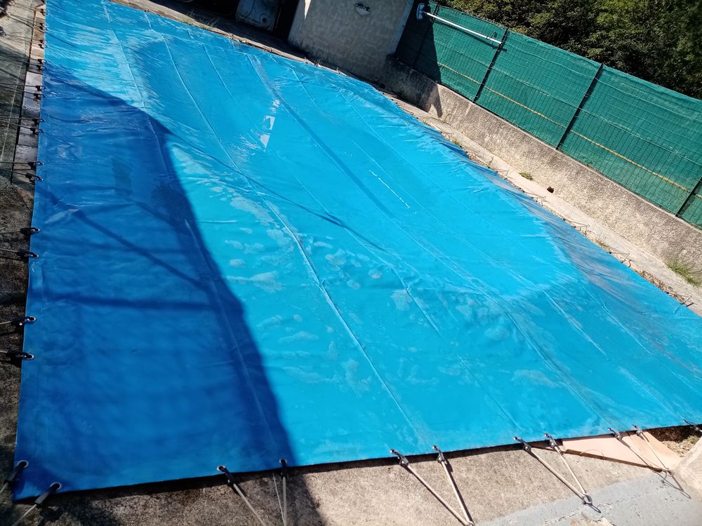 BACHE  de s�curit� piscine 8,30 x 5,30 200 Saint-Paul-Trois-Ch�teaux (26)