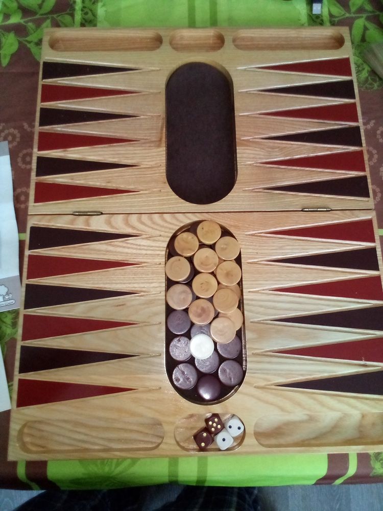 BACKGAMMON 20 Larmor-Plage (56)
