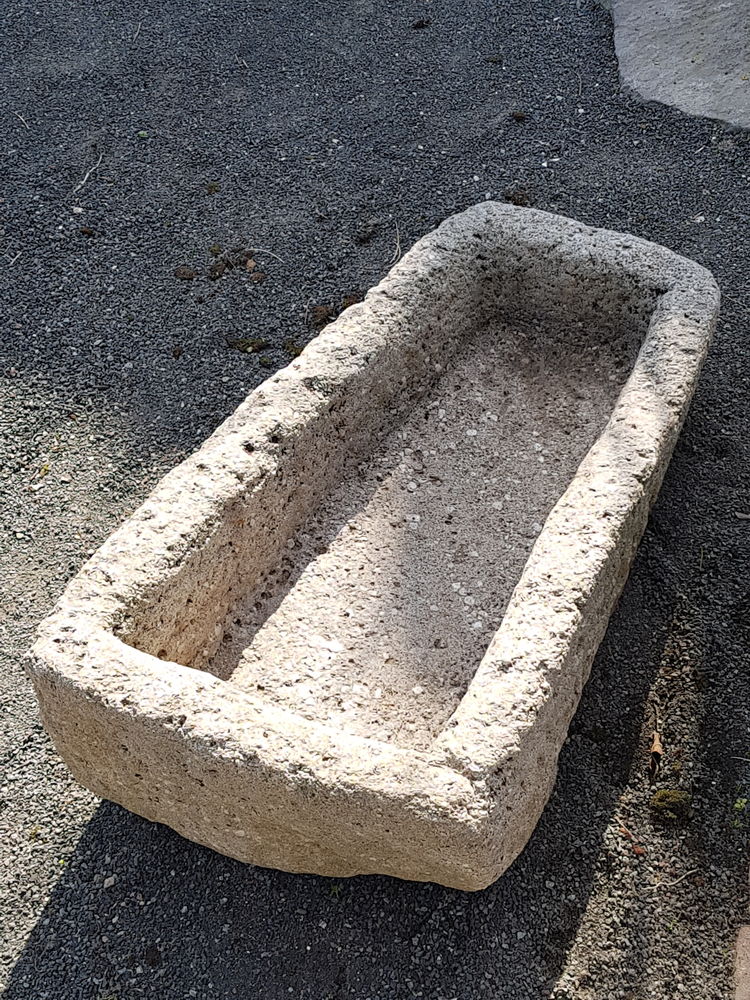 BACS - FA�ONN�S dans la PIERRE NATURELLE - NOMBREUX EMPLOIS 300 Blanzat (63)