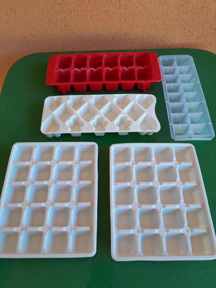 Lot de 7 bacs � gla�ons 10 Montblanc (34)