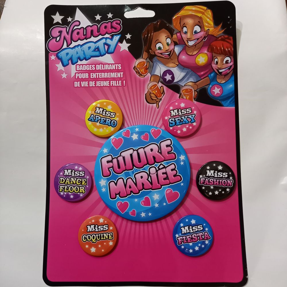 Badges filles nanas party de couleurs diff�rentes 6 Saumur (49)