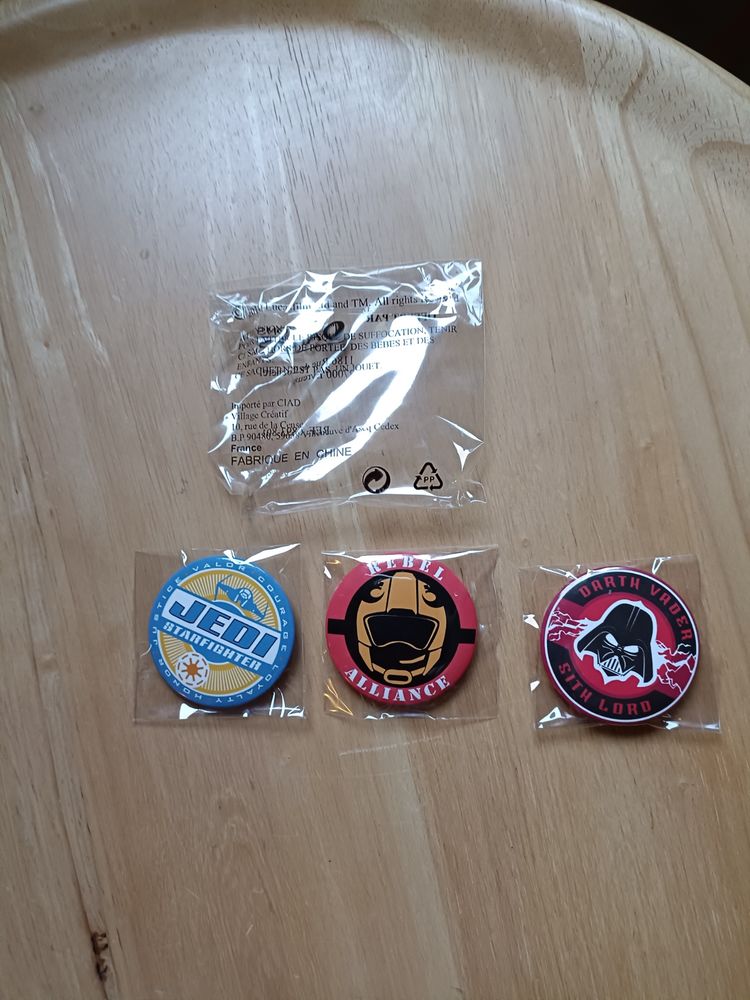 3 Badges Star Wars. 5 La Chapelle-Gauthier (77)