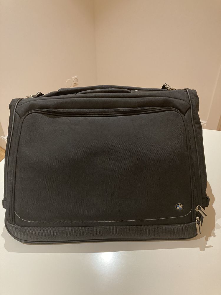 bagageri de voyage BMW avec porte costume repliable 2500 Metz (57)