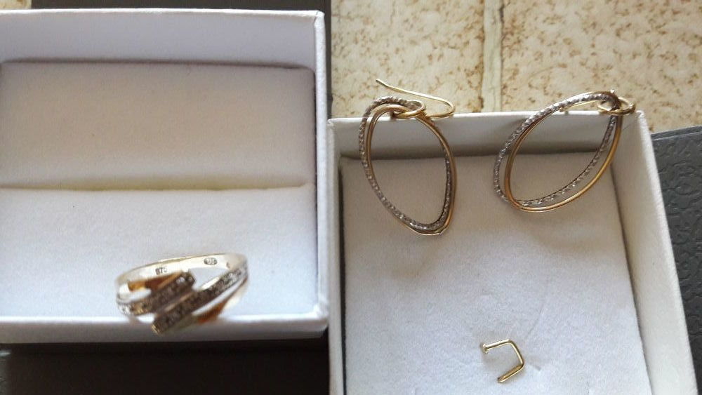 Bague et boucles d'oreilles Or 9 carats et cristaux 200 Aix-en-Provence (13)