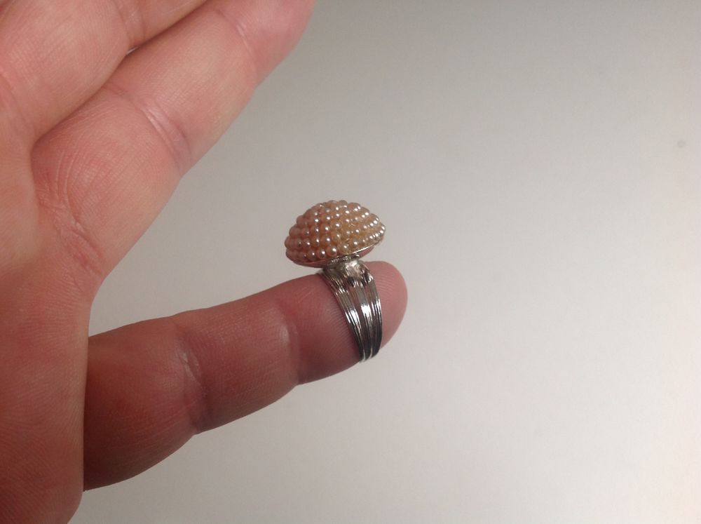 BAGUE D�ME DE PETITES PERLES Envoi Possible 17 Tr�gunc (29)