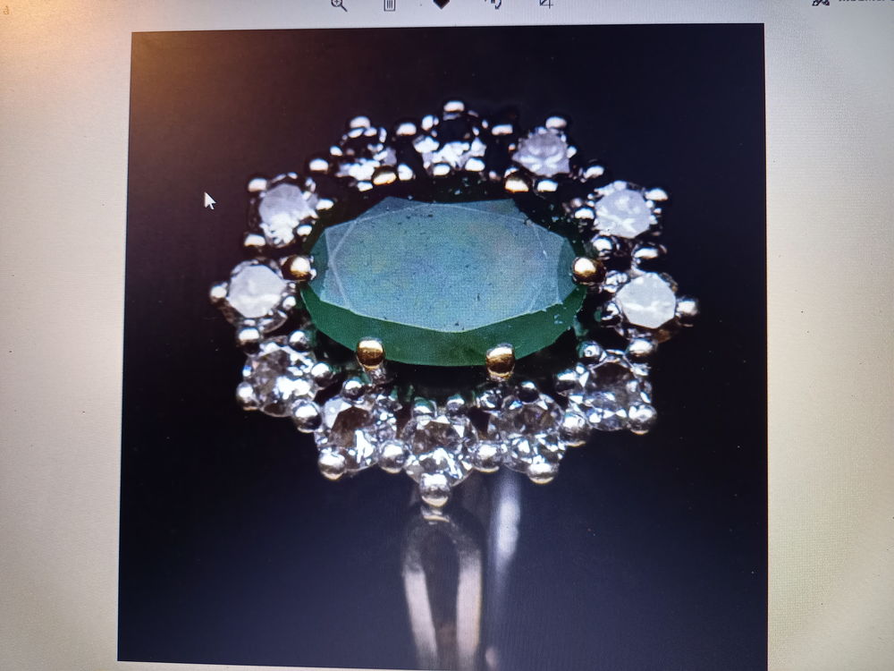 Bague �meraude et diamants. 1600 Salses-le-Ch�teau (66)