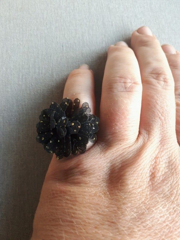Bague fleur noir, dor� et argent� 1 La Fert�-sous-Jouarre (77)
