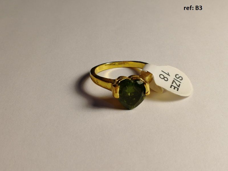 Bague m�tal couleur dor�e 
3 Toulouse (31)