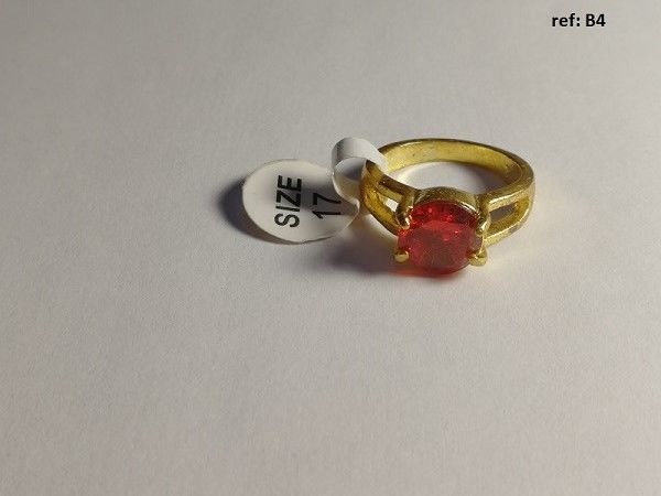 Bague m�tal couleur dor�e 
3 Toulouse (31)