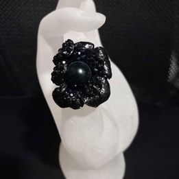 Bague noir avec strass 1 La Fert�-sous-Jouarre (77)