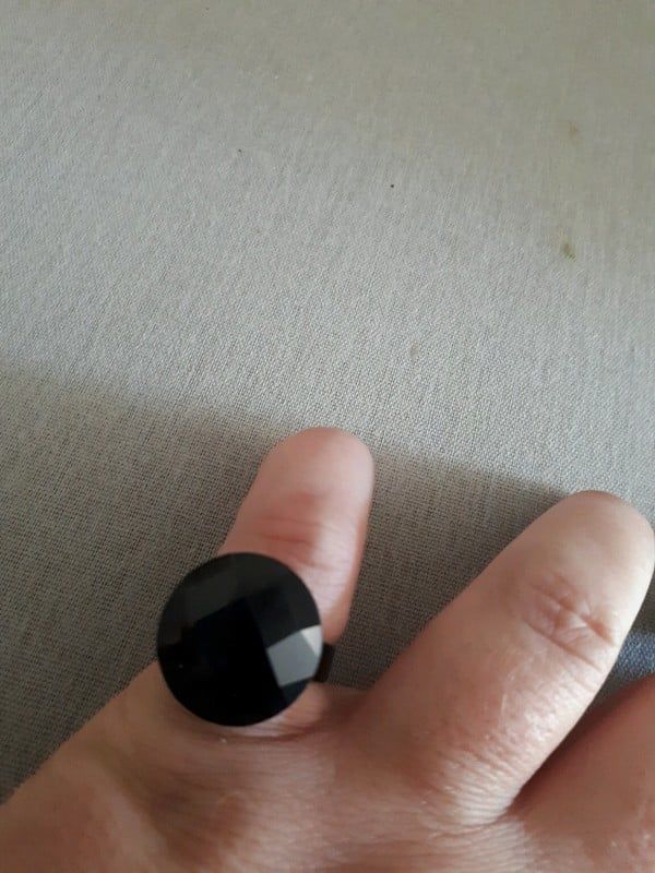 Bague ronde noir 1 La Fert�-sous-Jouarre (77)