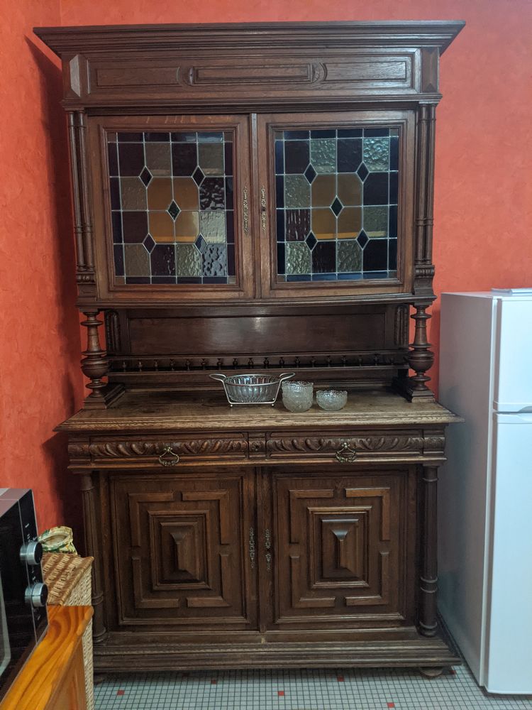 Bahut ancien - bois massif avec colonnes et vitraux 200 Angoul�me (16)
