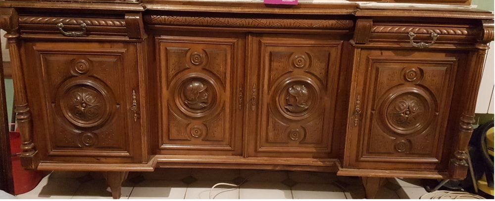 Bahut en bois massif 0 Sall�les-d'Aude (11)