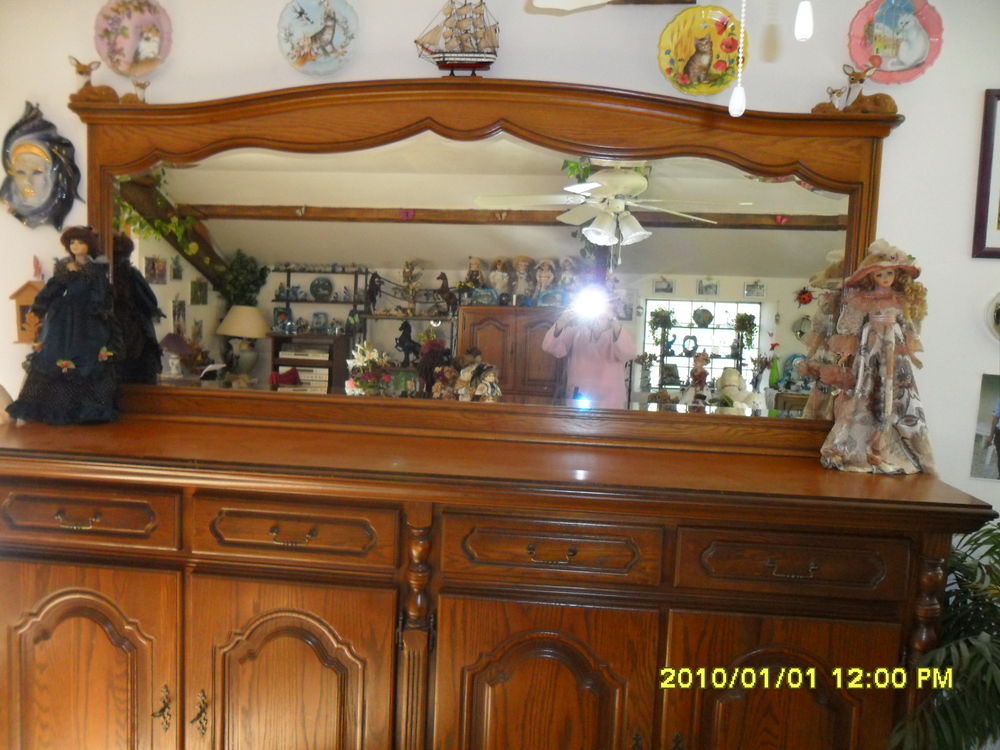 bahut en ch�ne miroir 1500 Villemandeur (45)