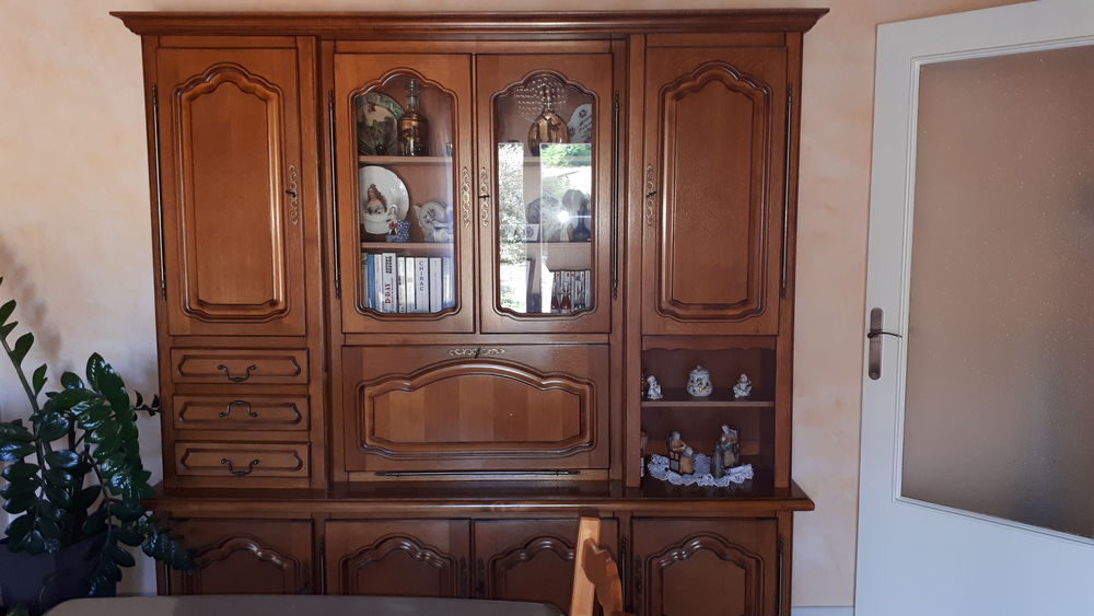 BAHUT HAUT
100 Beauvoir-de-Marc (38)