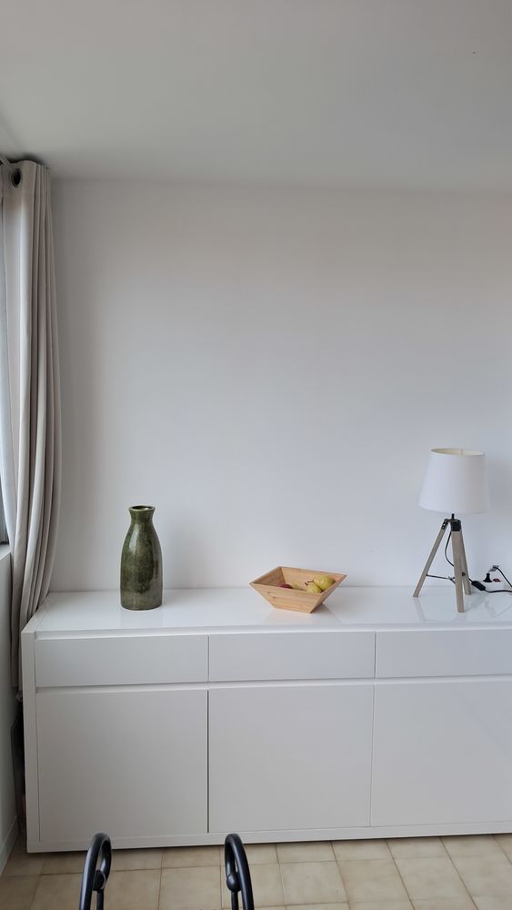 bahut laqu� blanc 70 Le Cap D Agde (34)