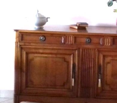 Bahut merisier massif De TONGE, 
650 Saint-Rapha�l (83)