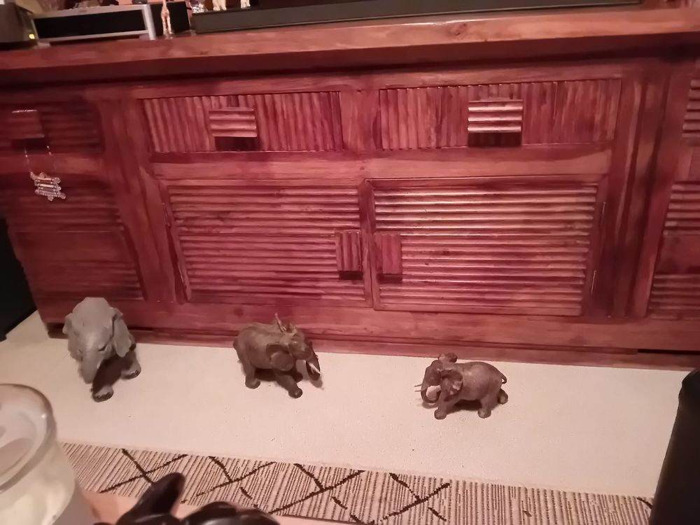 Bahut bas en palissandre tr�s bon �tat 800 Wittenheim (68)